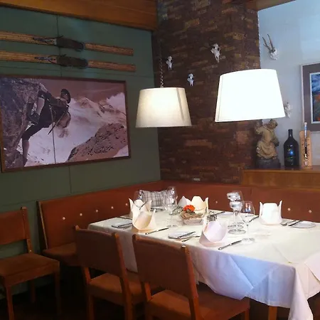 Tirolerhof Hotel 3*